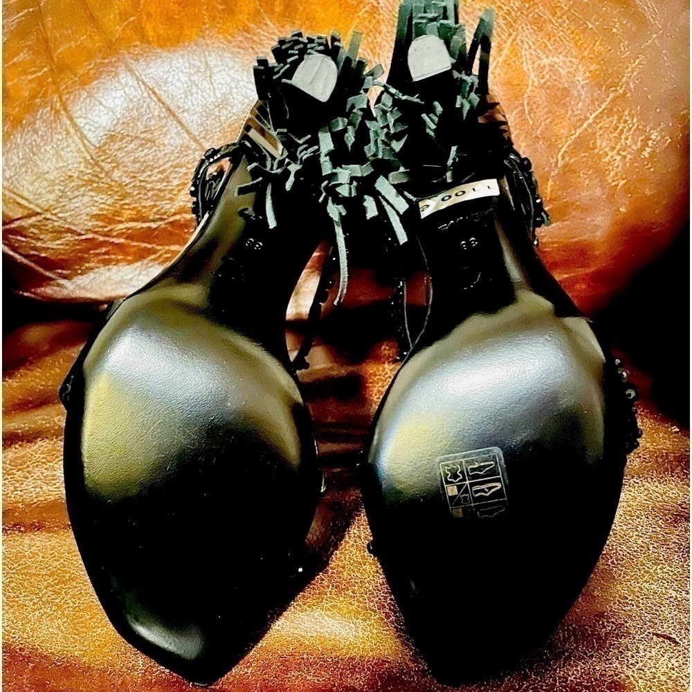 LOUIS Vuitton silk sandals crystal embellishments, patent leather fringe. EU 38 - Picture 3 of 12